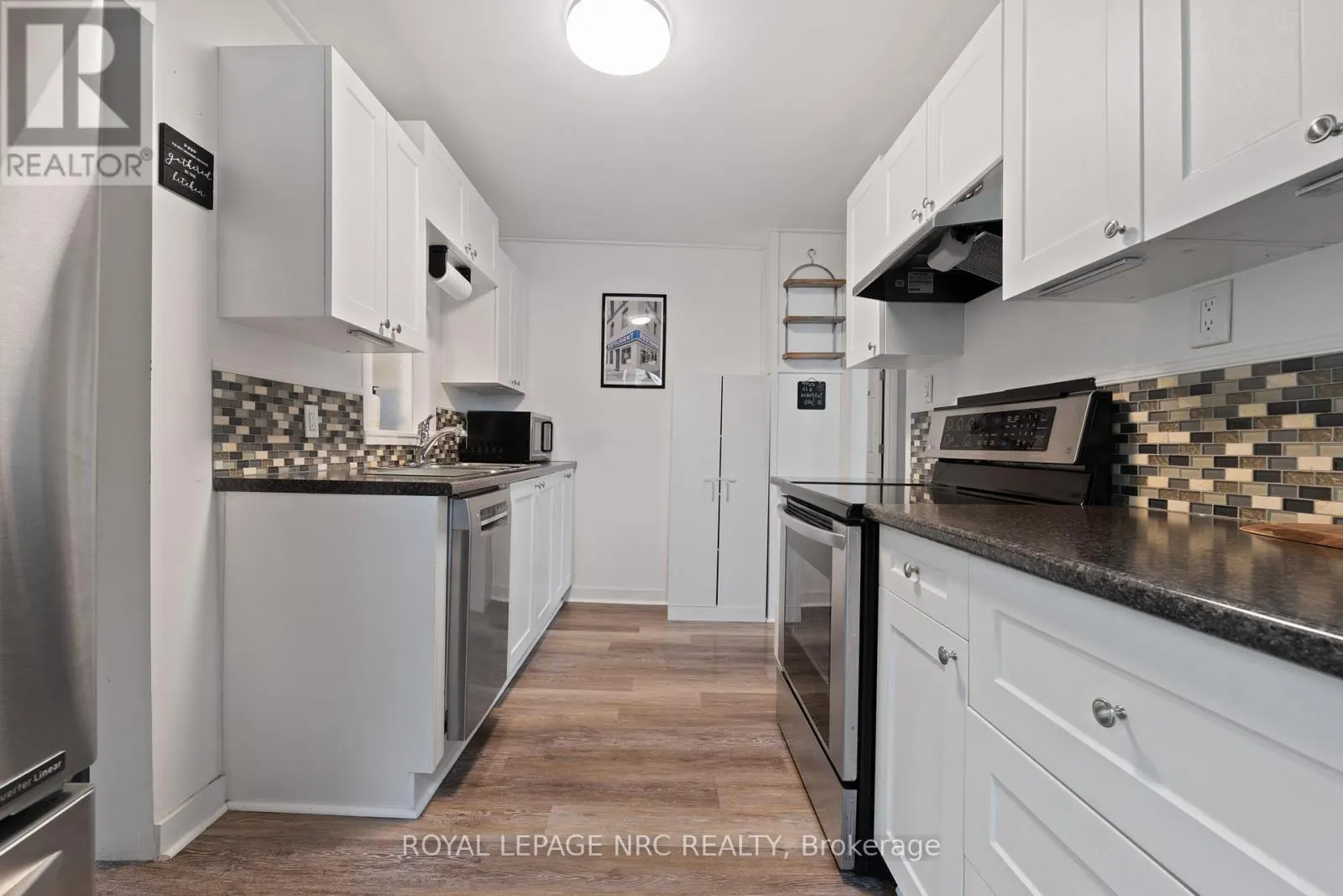 7 LANCASTER AVENUE