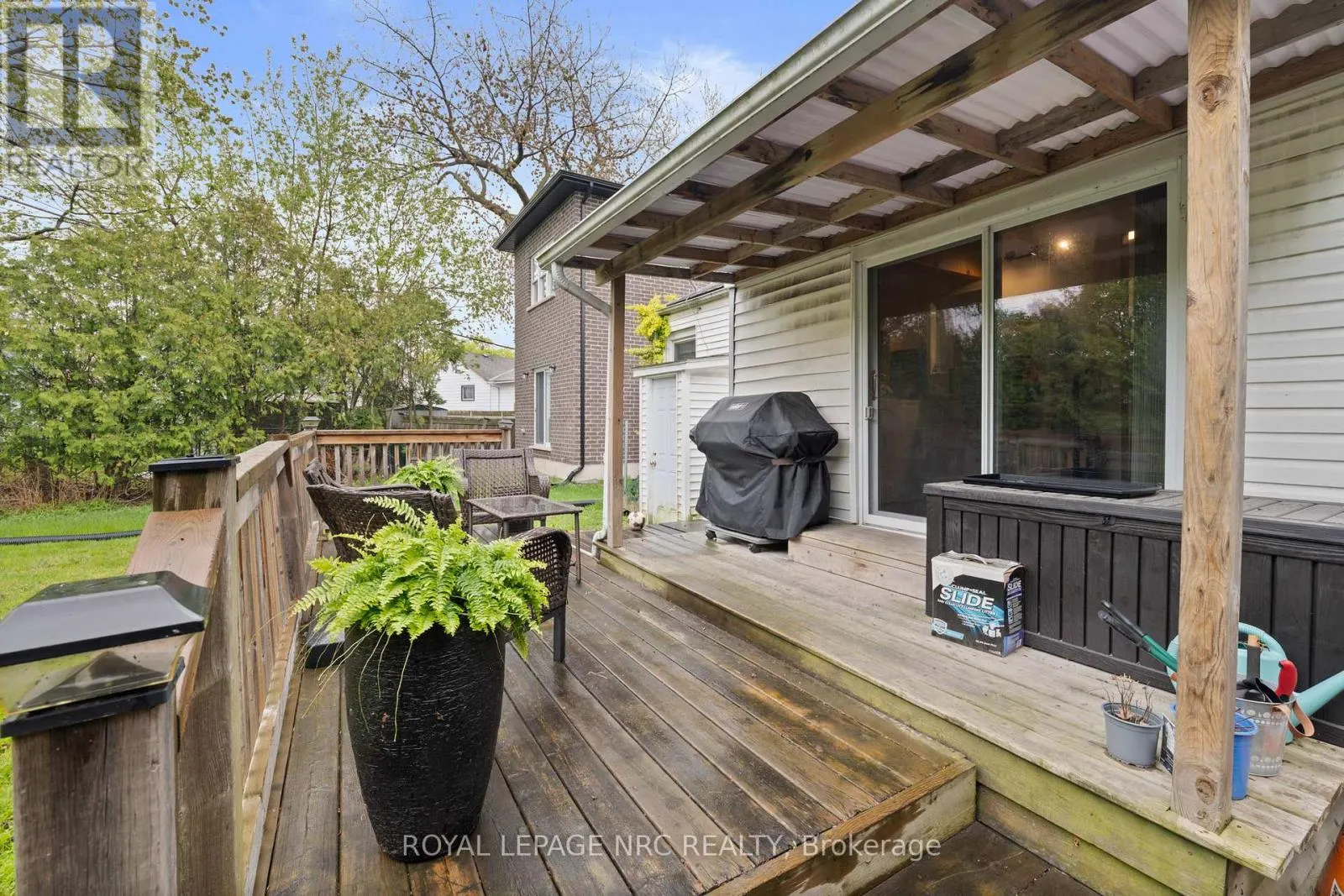 7 LANCASTER AVENUE