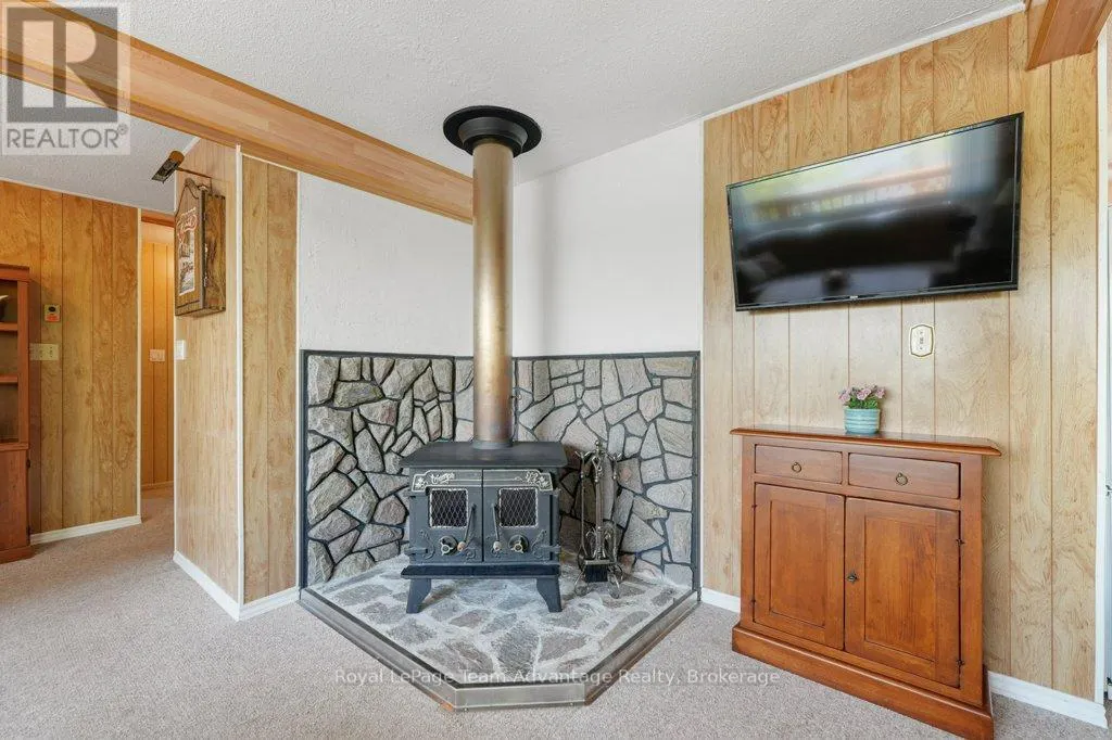 47 RIDGEWAY DRIVE