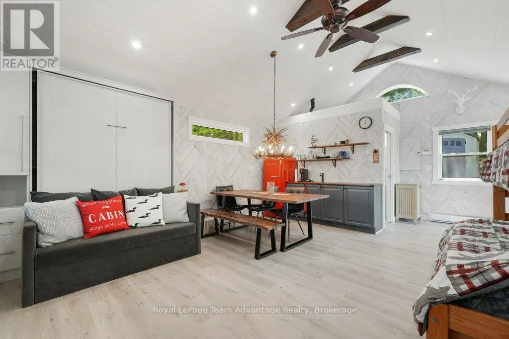 47 RIDGEWAY DRIVE