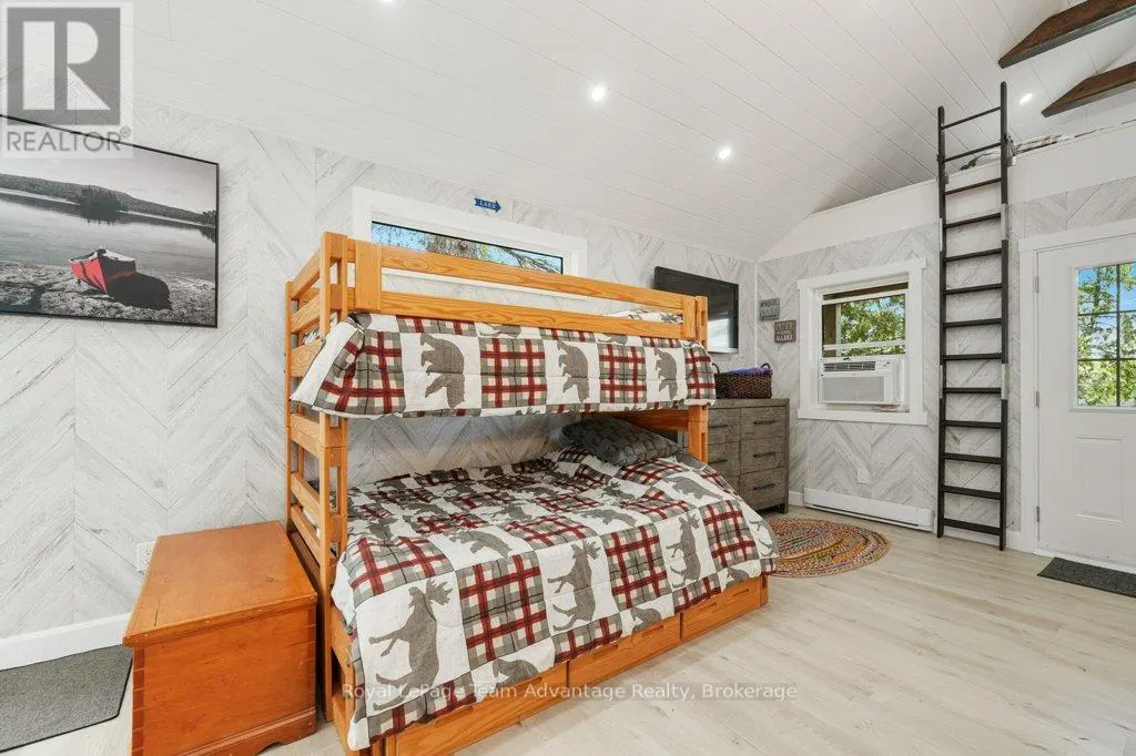 47 RIDGEWAY DRIVE