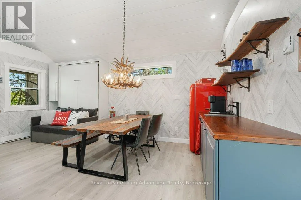47 RIDGEWAY DRIVE