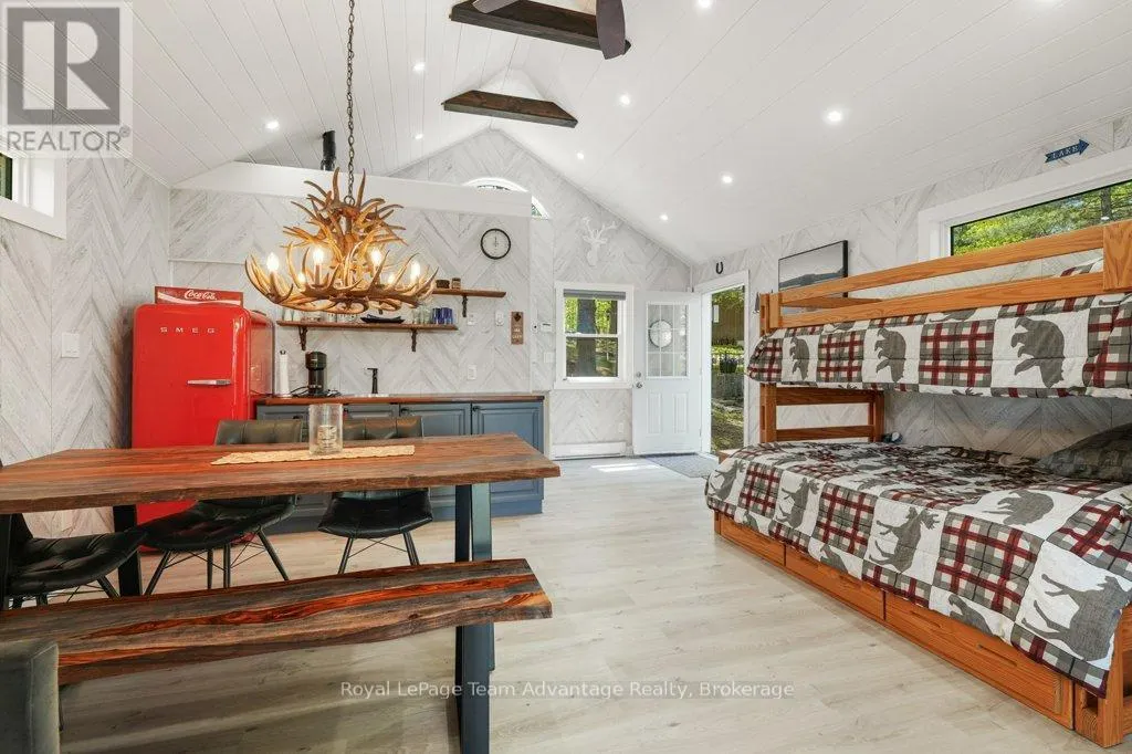 47 RIDGEWAY DRIVE