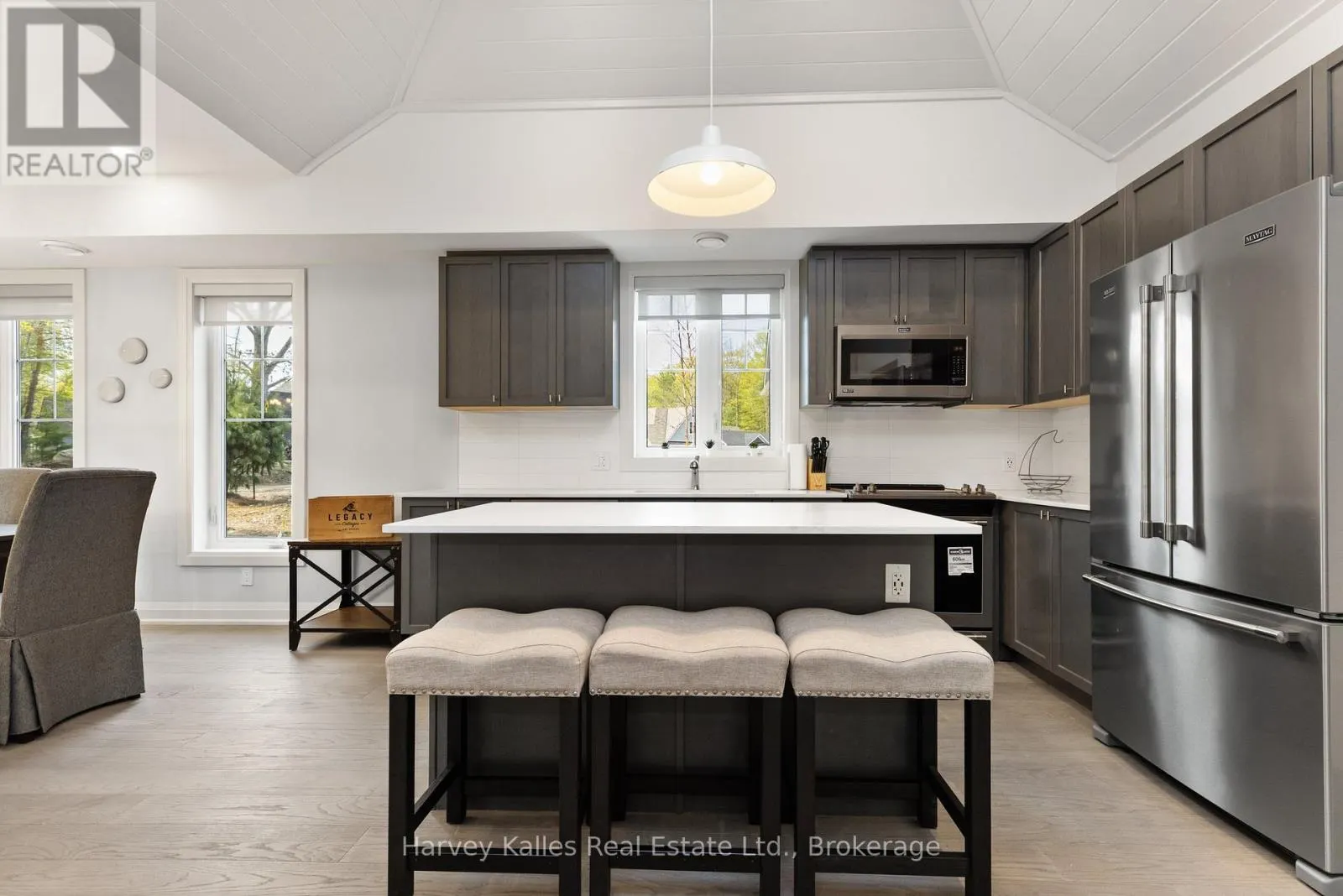 41 - 2054 PENINSULA ROAD, #41