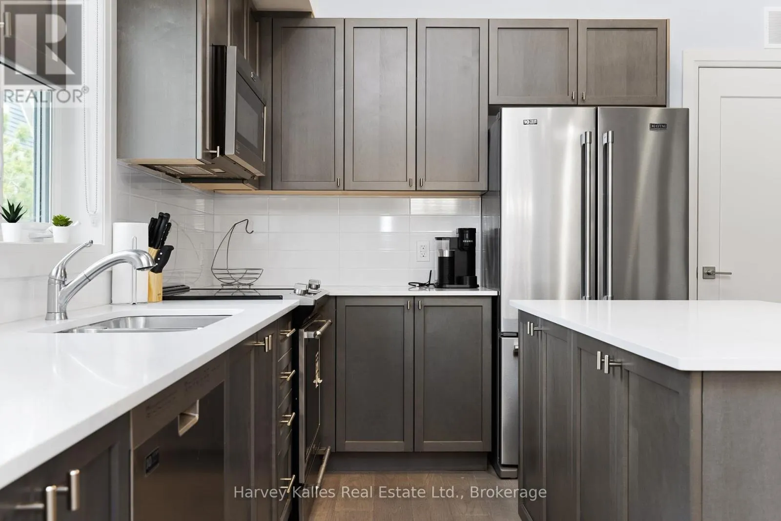 41 - 2054 PENINSULA ROAD, #41