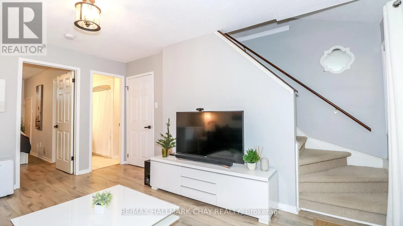 126 - 150 VICTORIA STREET S