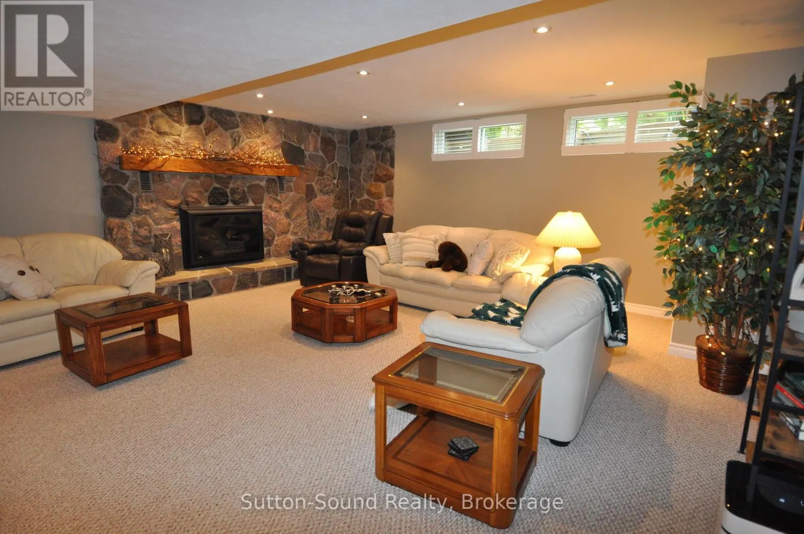 635 26TH STREET W