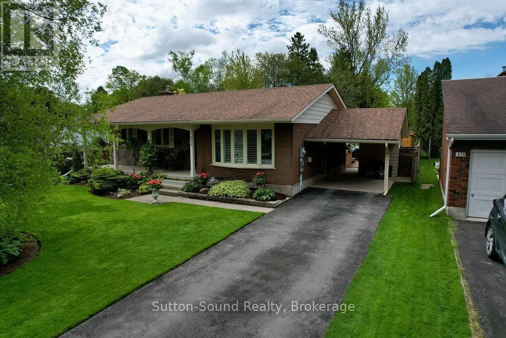 635 26TH STREET W