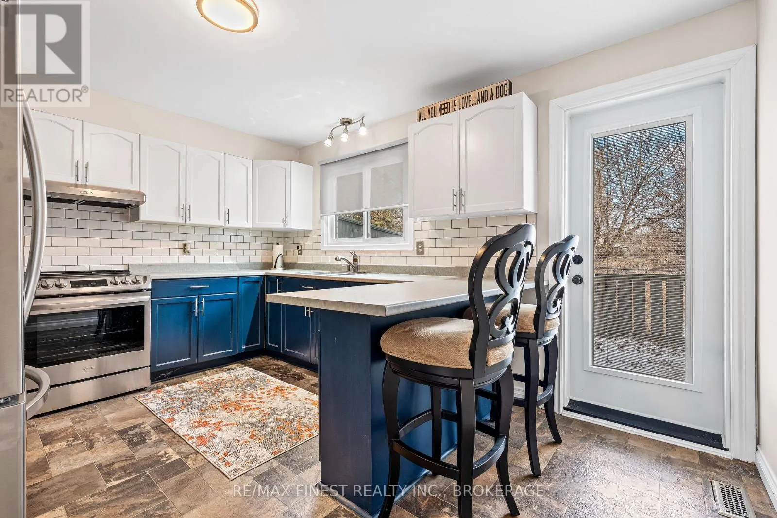 24 - 4427 BATH ROAD, #24