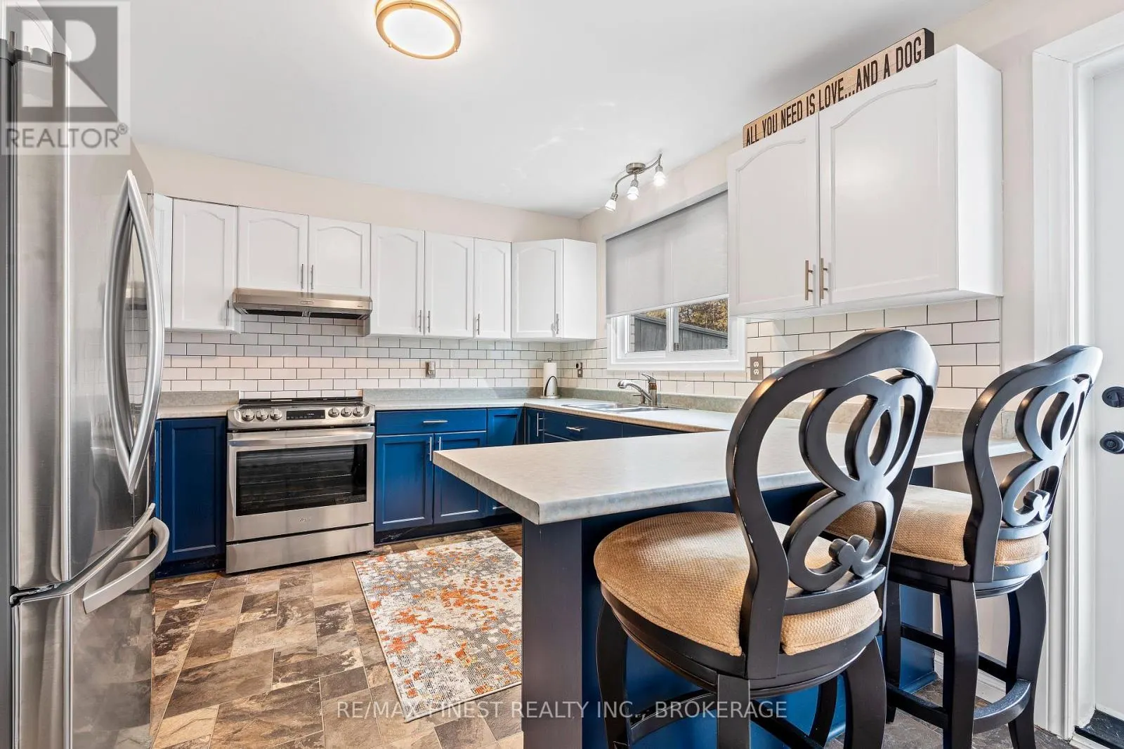 24 - 4427 BATH ROAD, #24