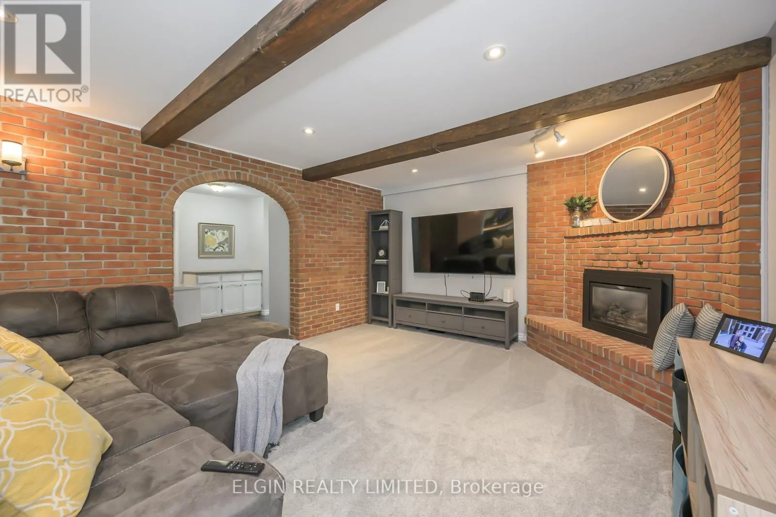 17 GLANWORTH AVENUE