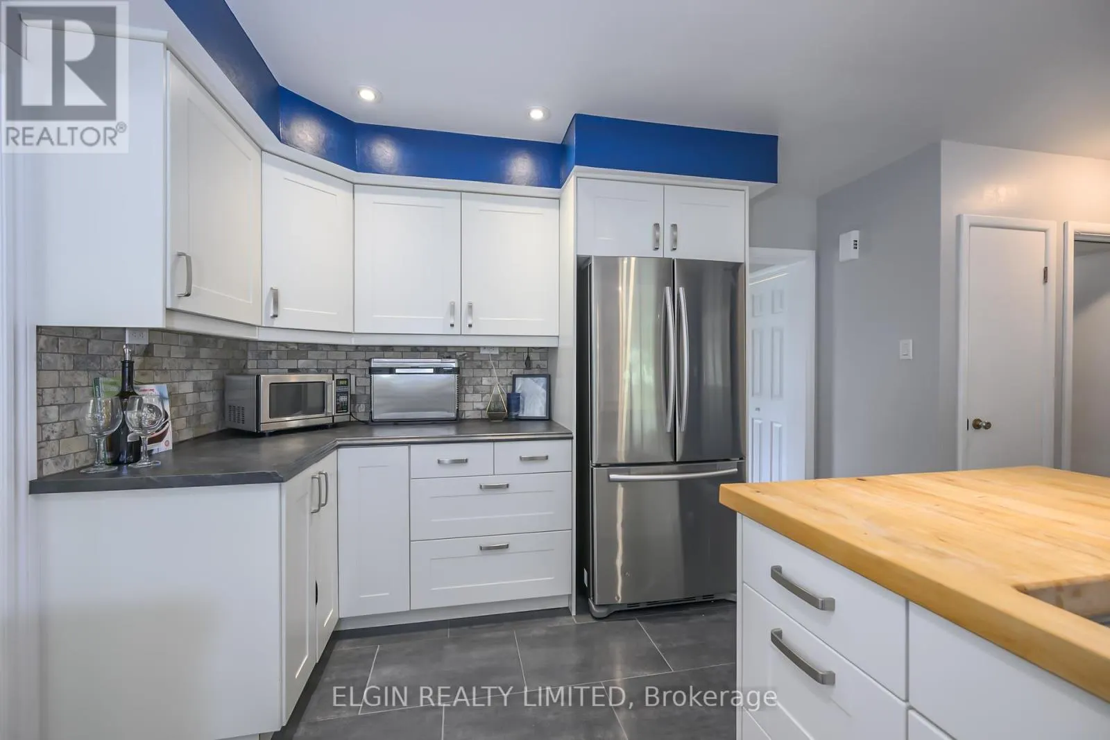 17 GLANWORTH AVENUE