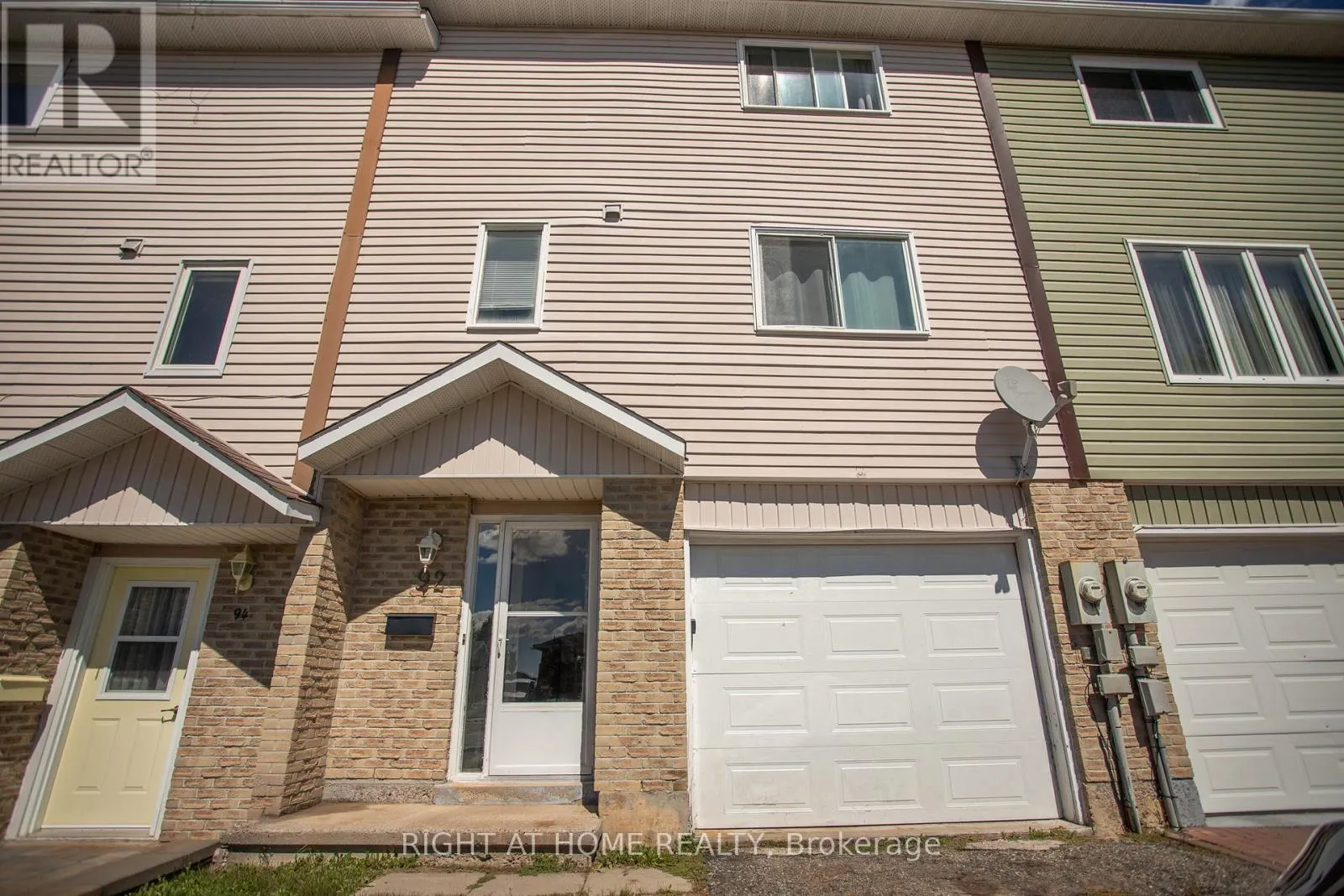 92 FARQUHAR PLACE