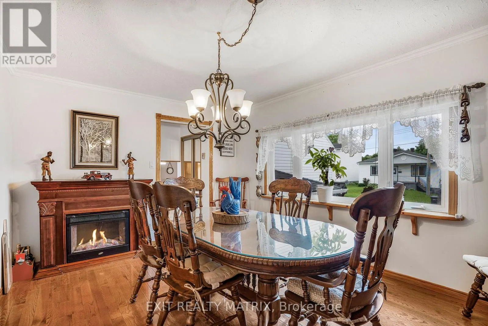 421-423 GARNEAU ROAD