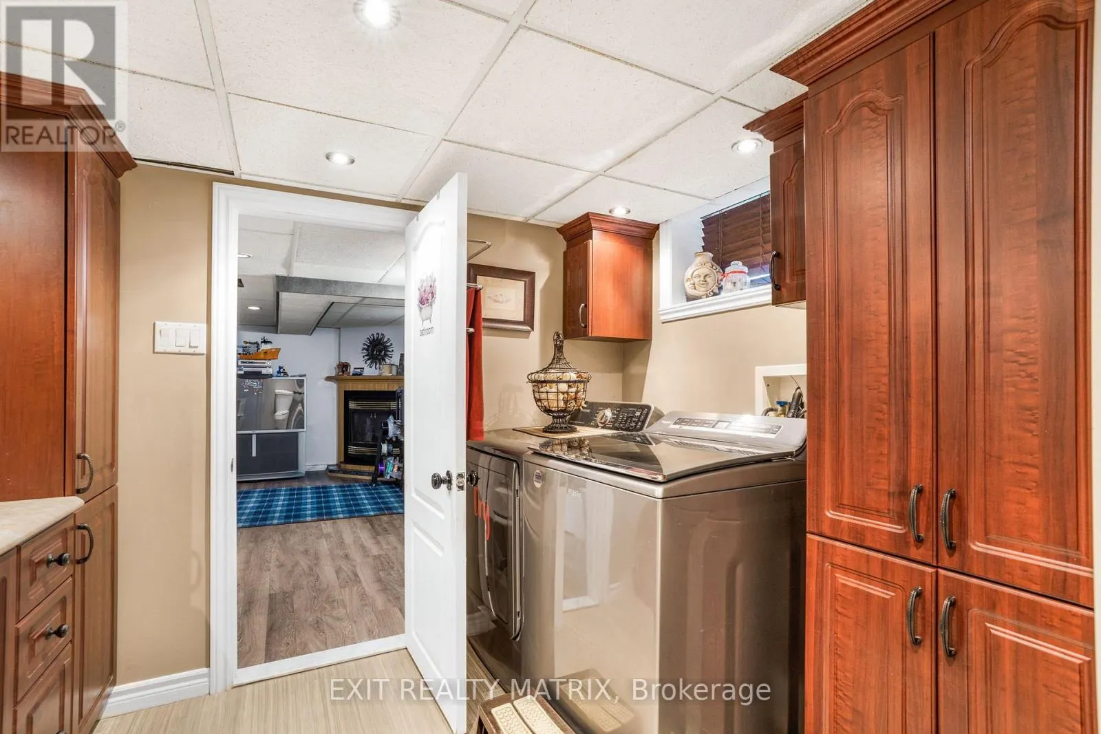 421-423 GARNEAU ROAD