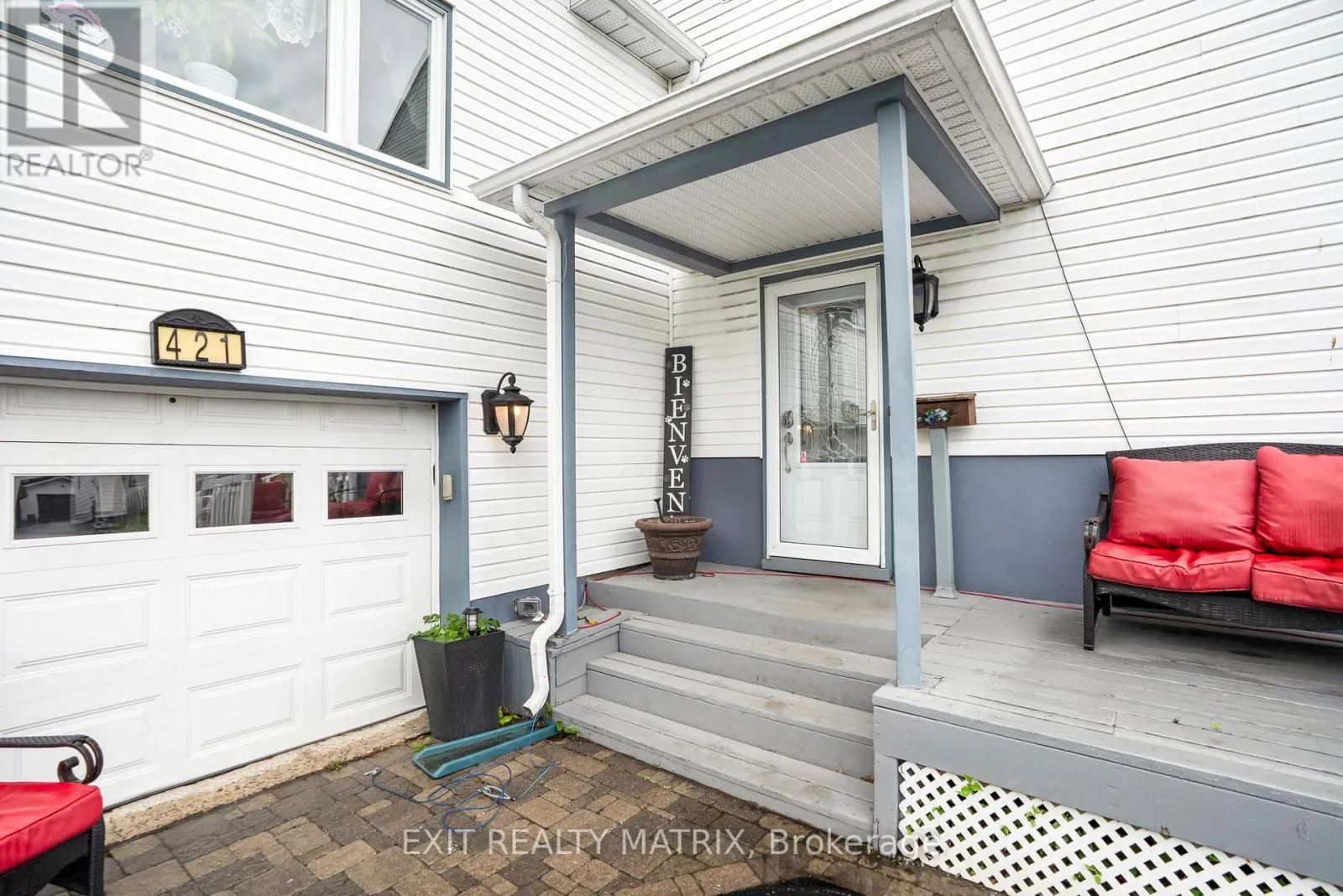 421-423 GARNEAU ROAD