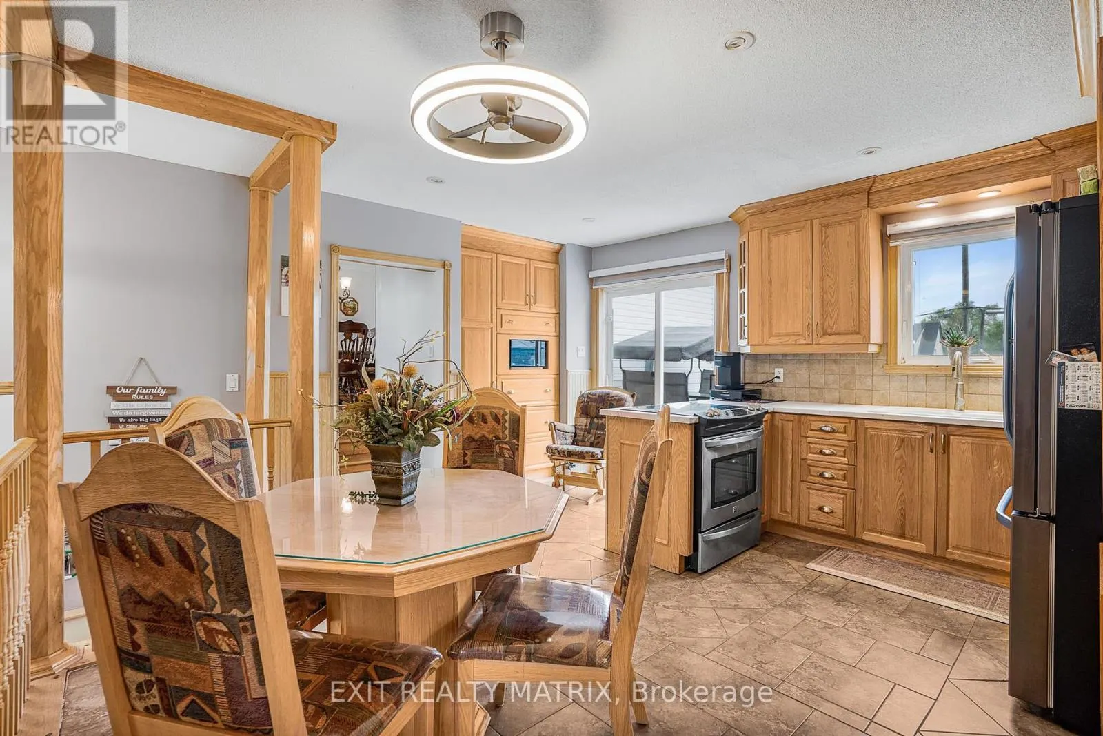 421-423 GARNEAU ROAD