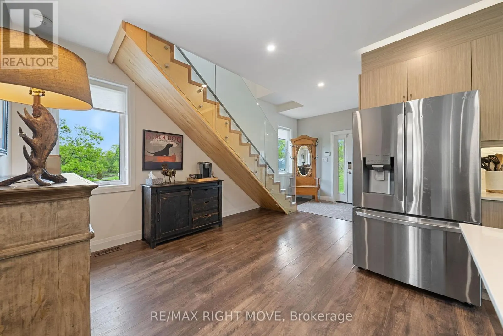 1432 HONEY HARBOUR ROAD