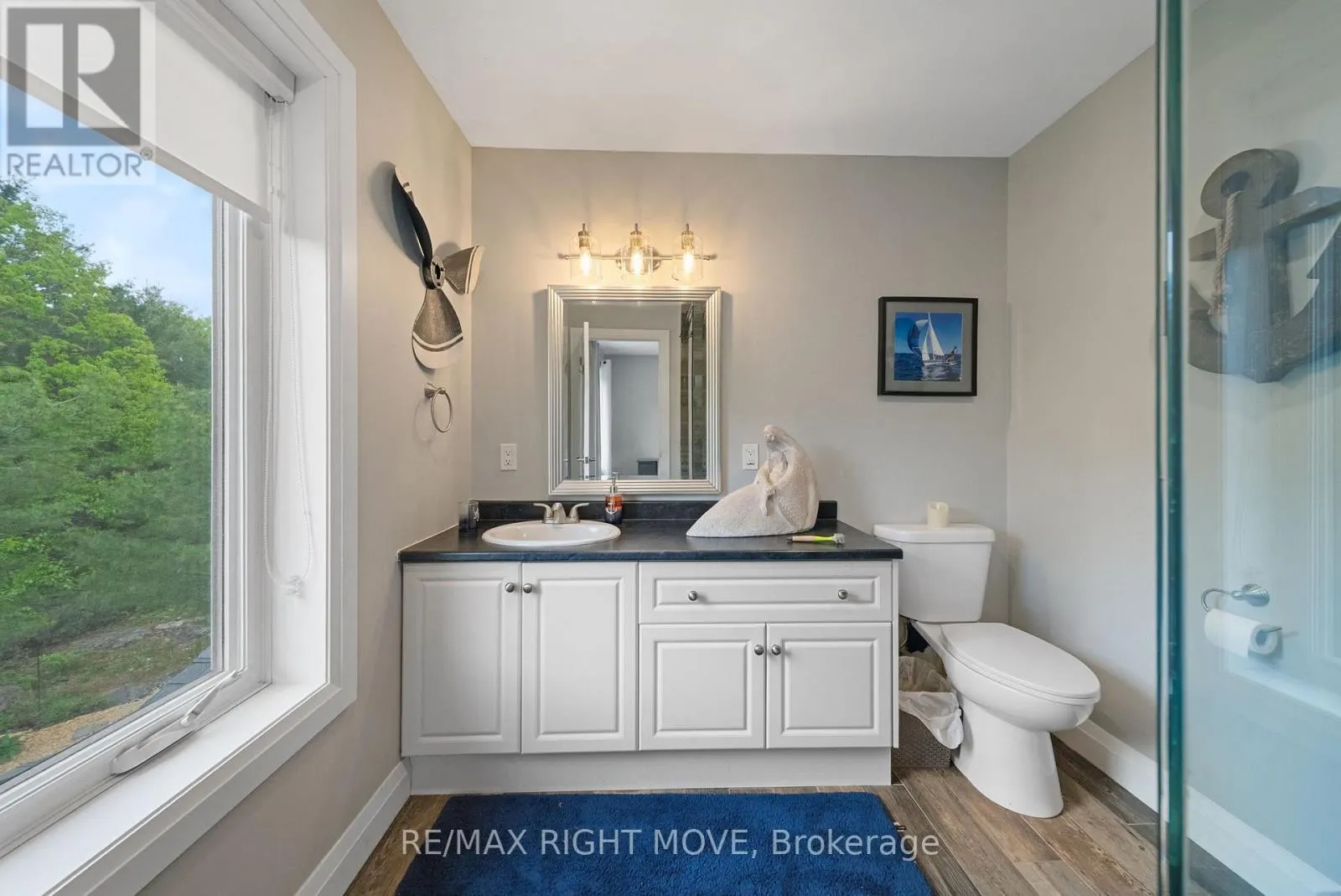 1432 HONEY HARBOUR ROAD