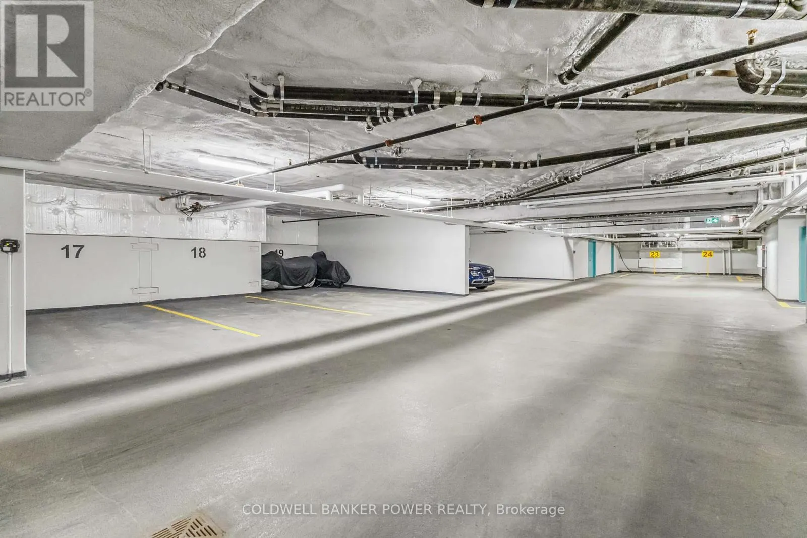 305 - 100 THE PROMENADE, #305