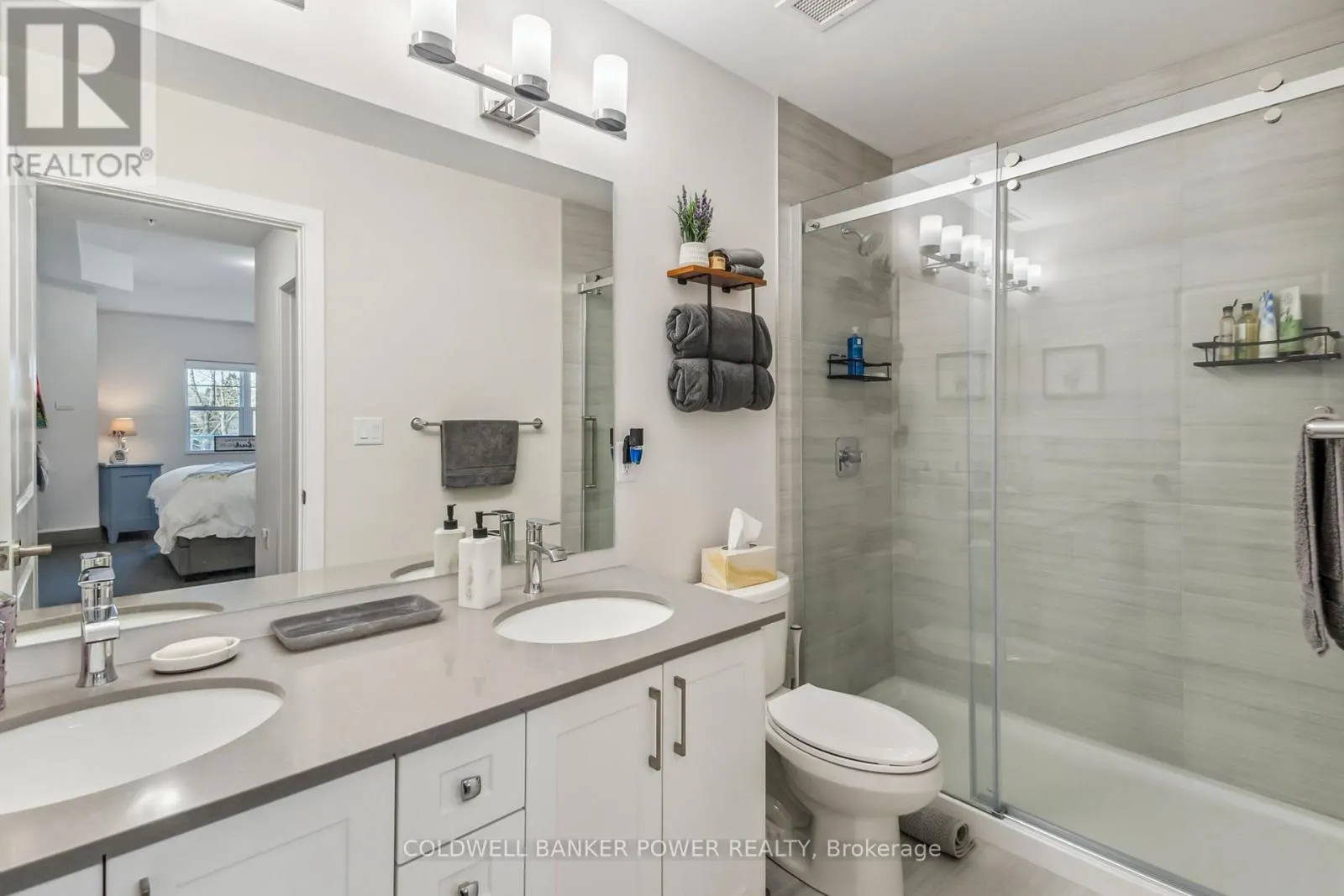305 - 100 THE PROMENADE, #305