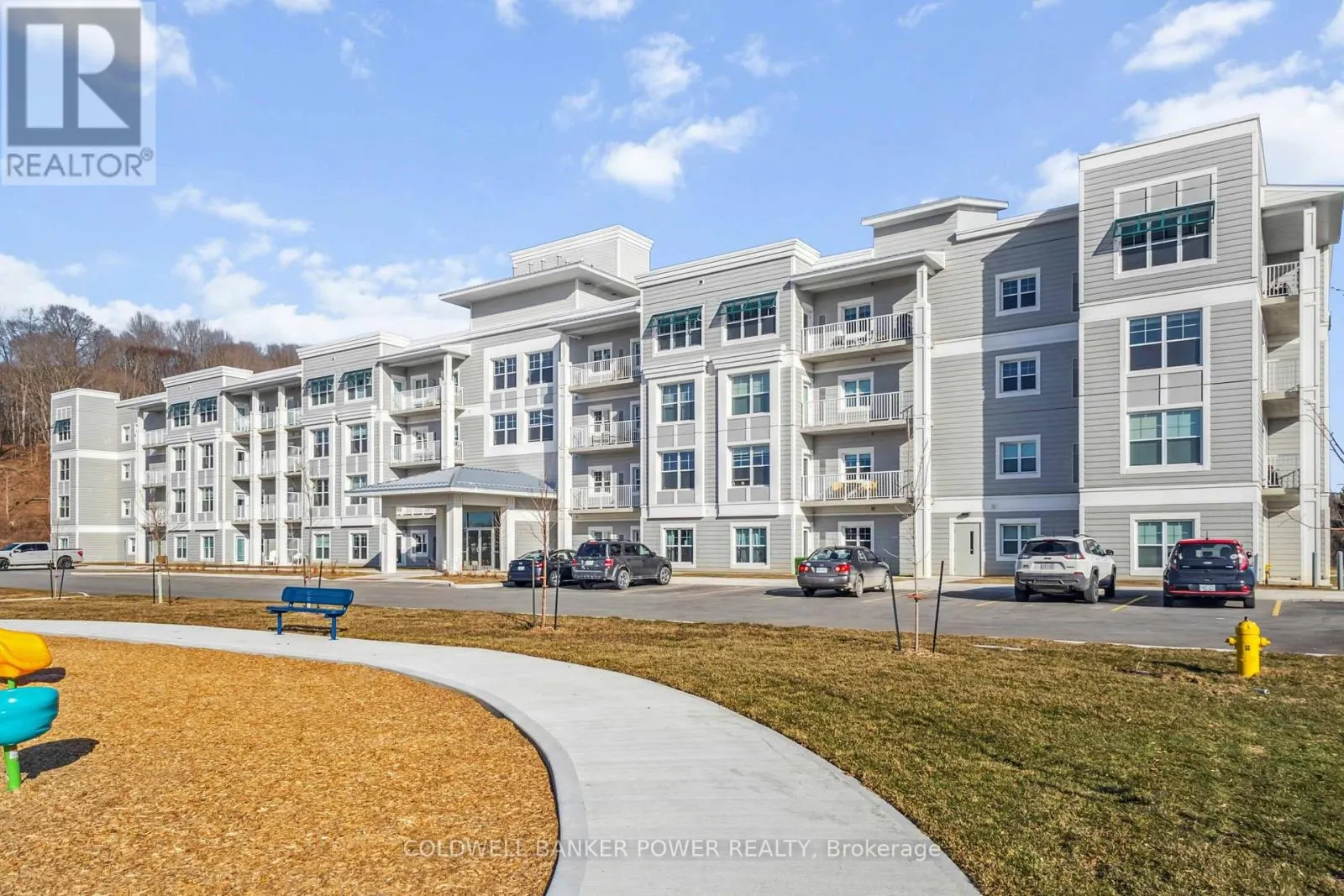 305 - 100 THE PROMENADE, #305
