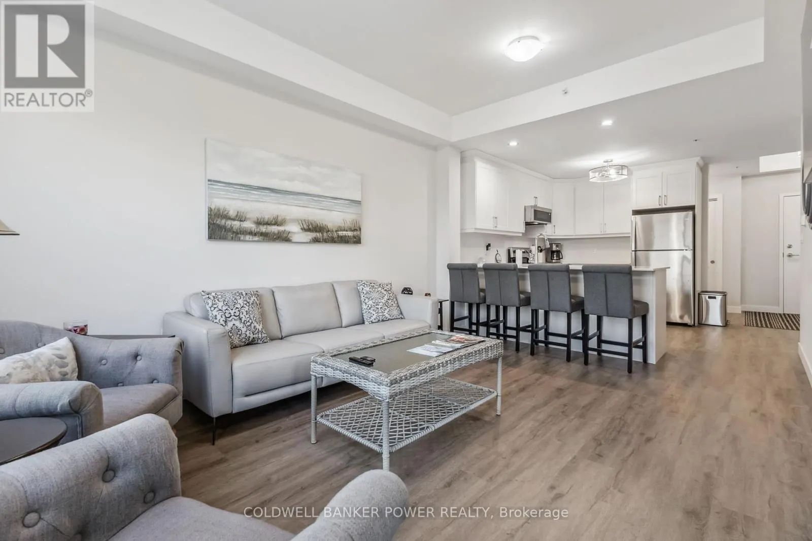 305 - 100 THE PROMENADE, #305