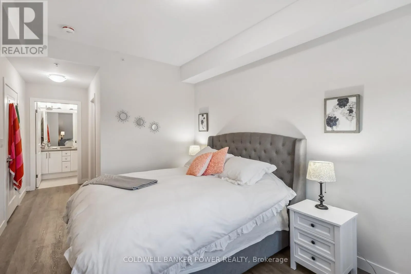 305 - 100 THE PROMENADE, #305