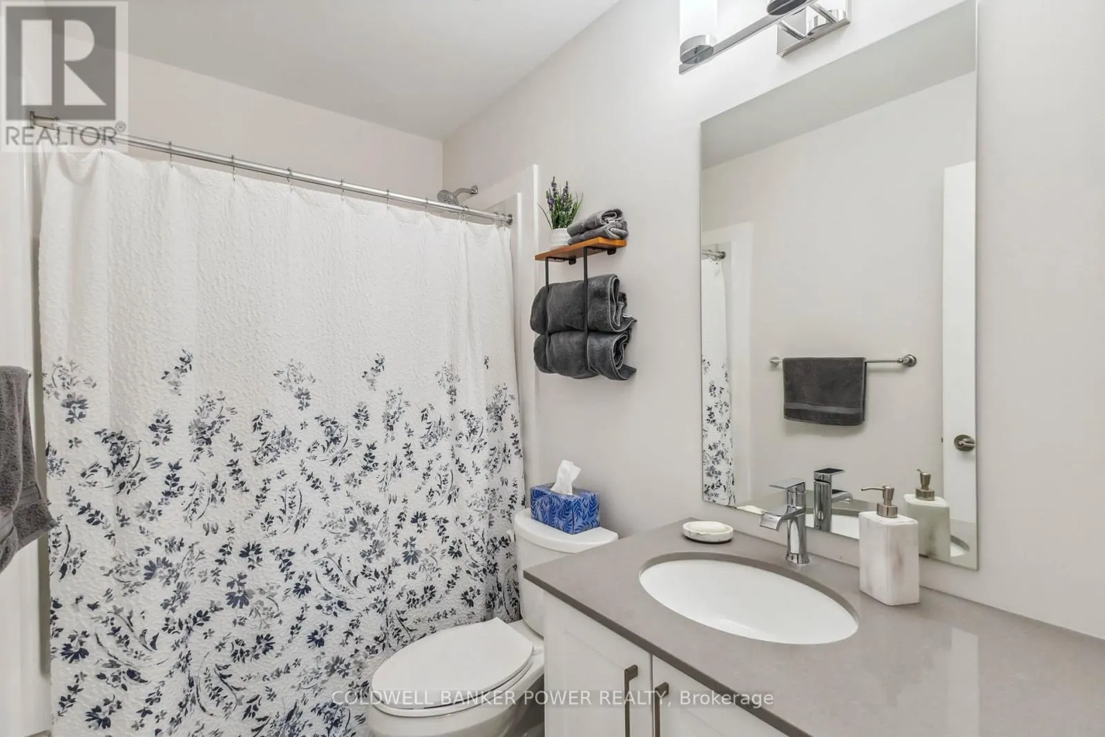 305 - 100 THE PROMENADE, #305