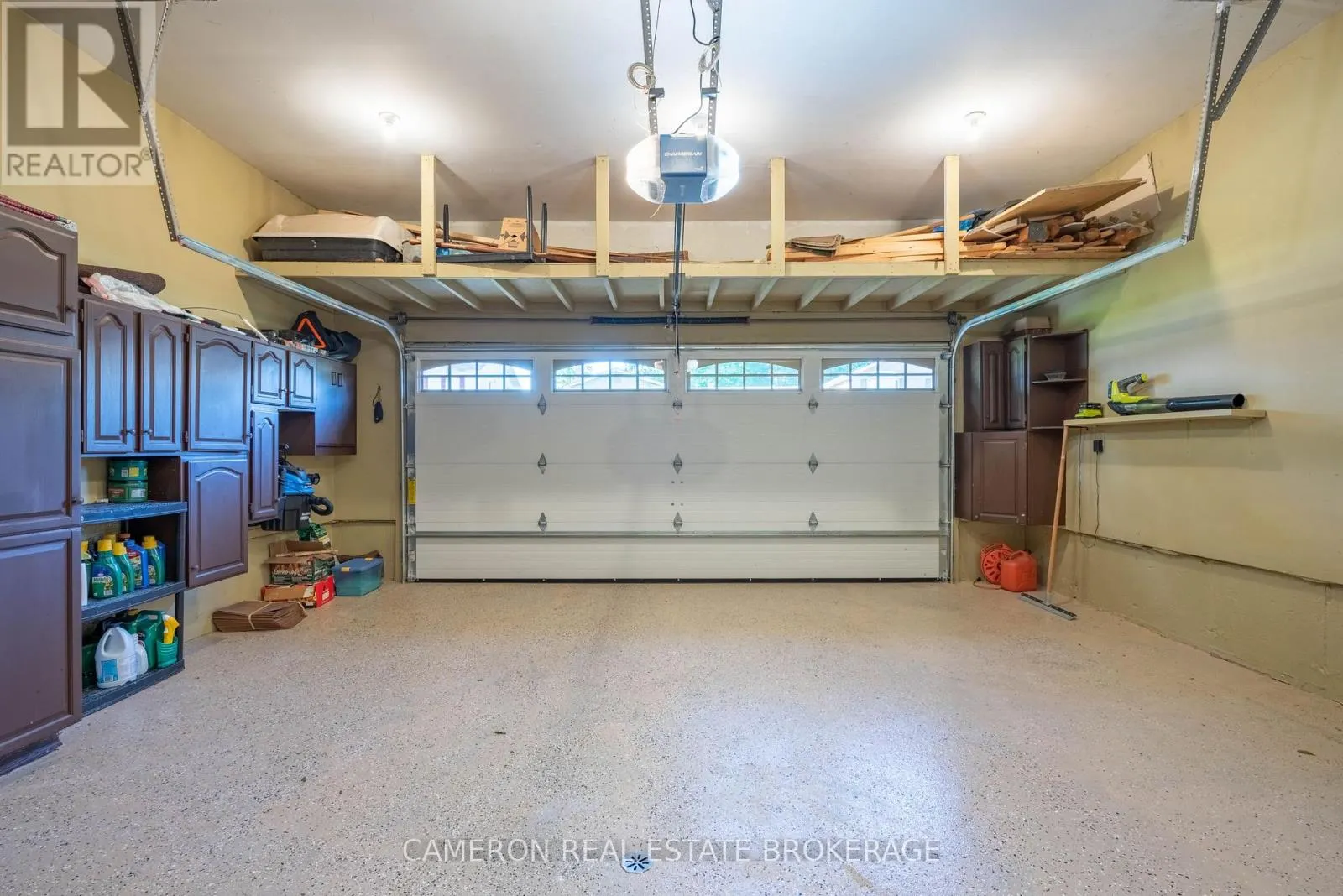 1316 PATRICIA PLACE
