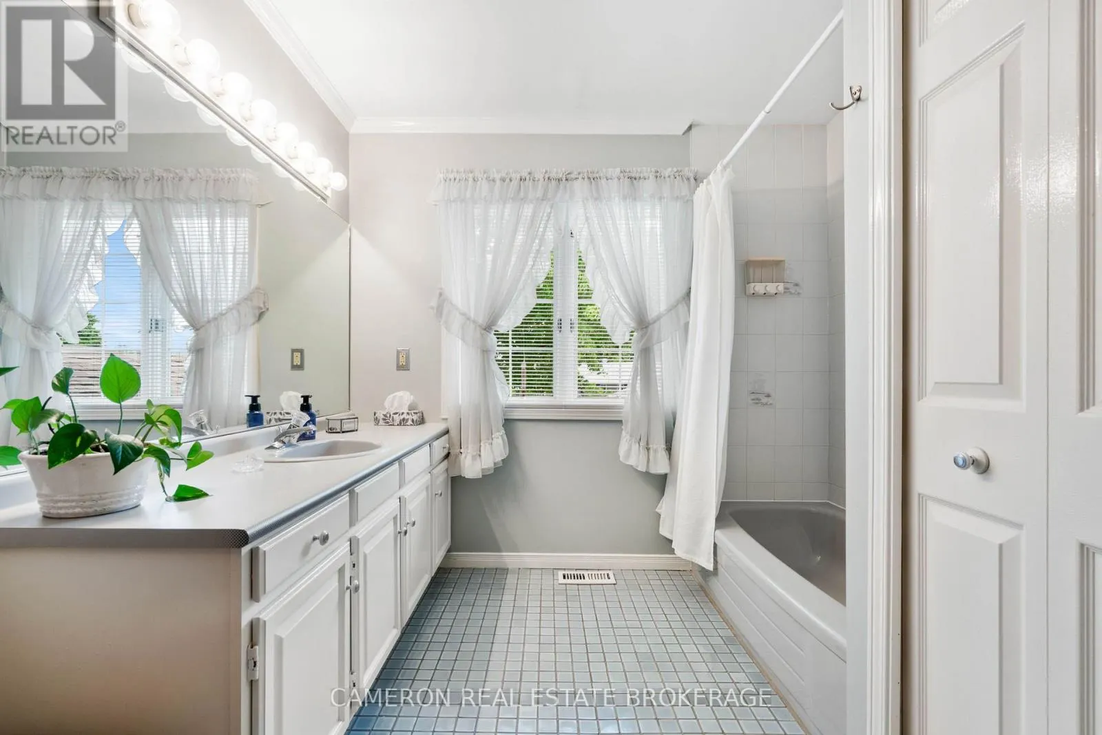1316 PATRICIA PLACE