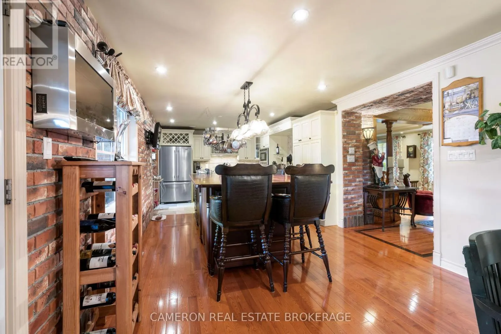 1316 PATRICIA PLACE
