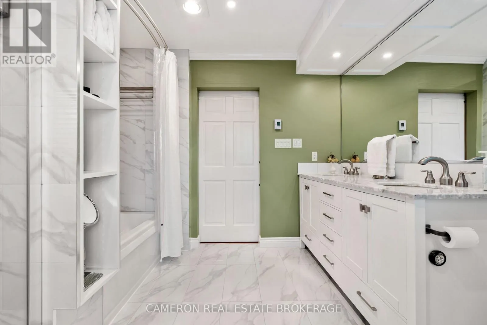 1316 PATRICIA PLACE