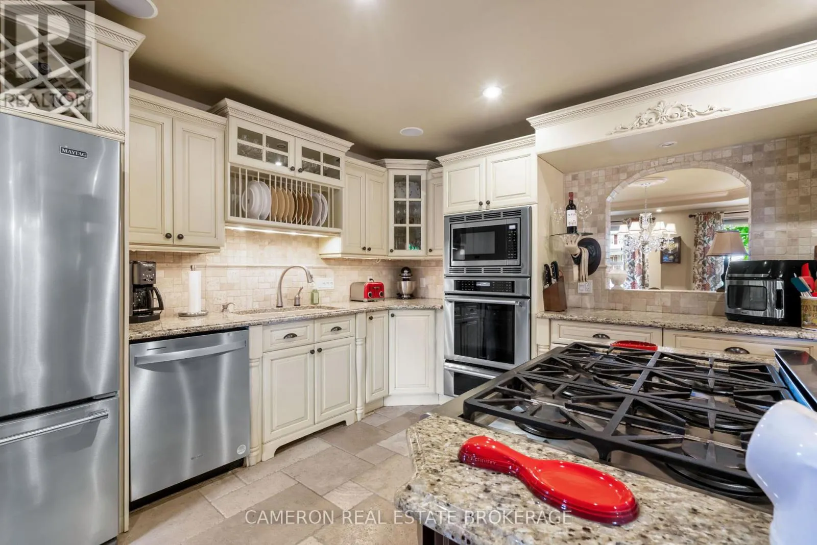1316 PATRICIA PLACE
