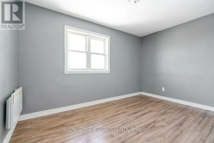 1204-1206 CASWELL CRESCENT