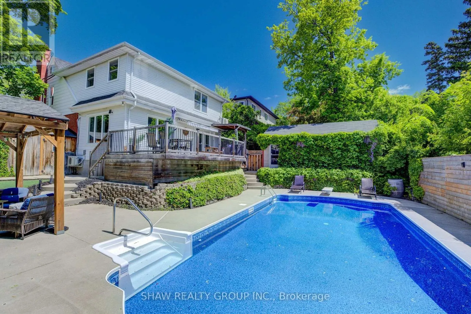 46 WESTMOUNT BOULEVARD