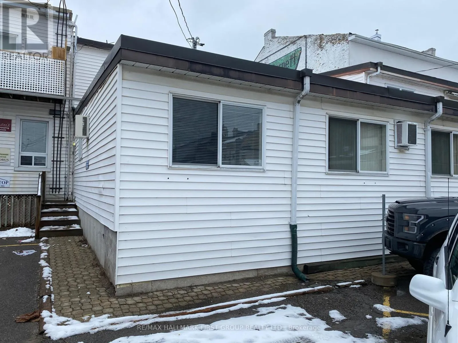 249-255 DIVISION STREET