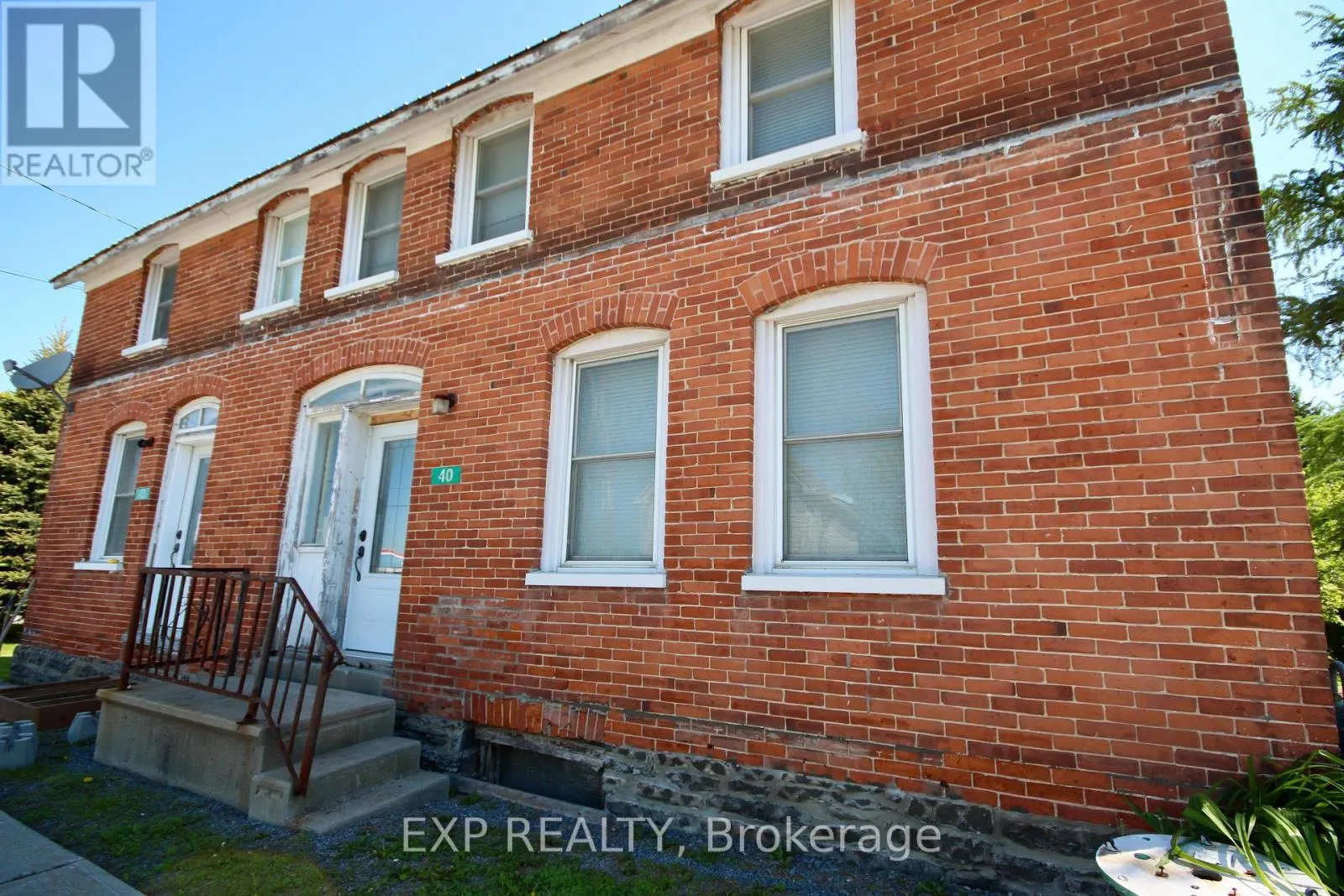 40 & 42 - 40 MAIN STREET