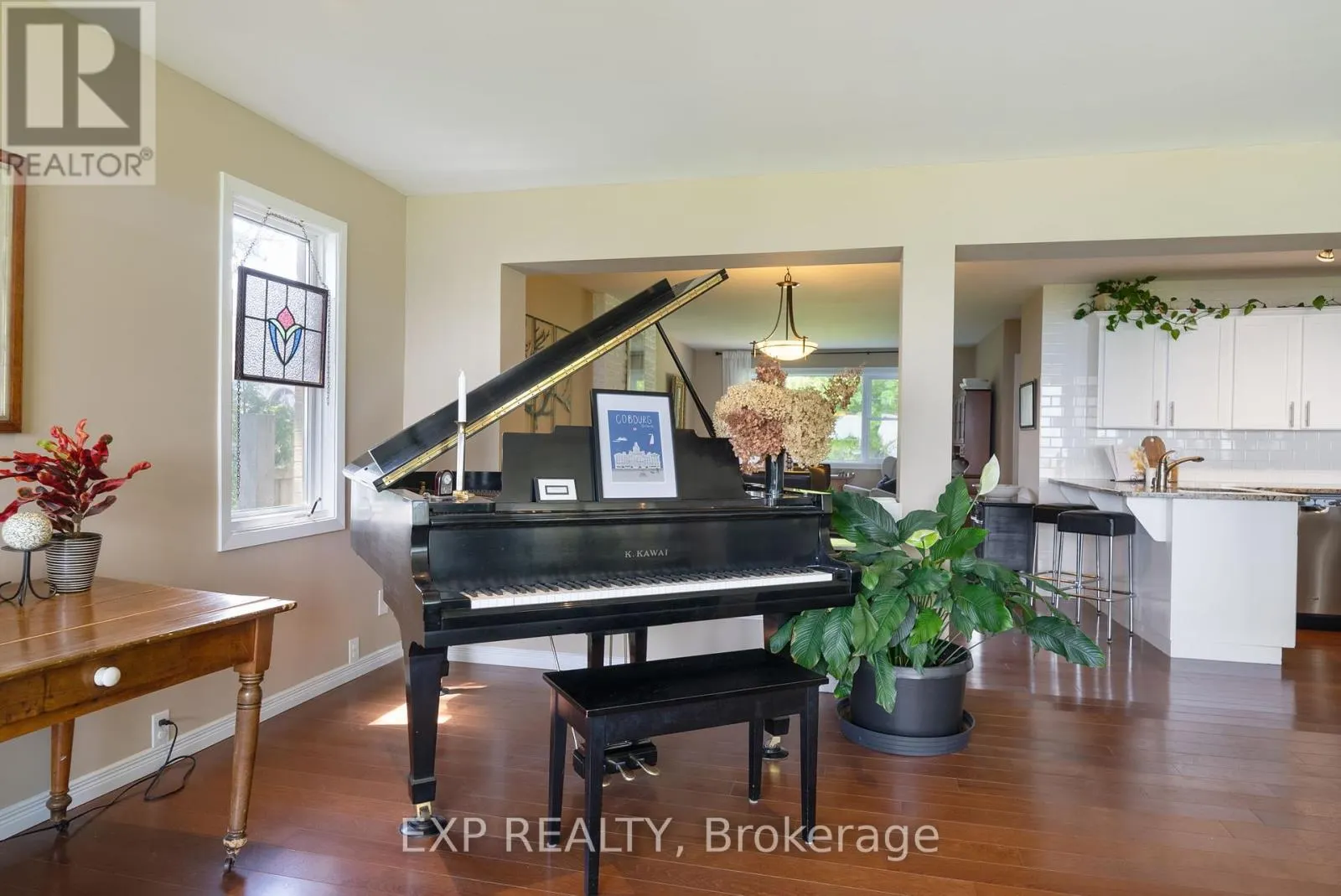 519 LAKESHORE ROAD