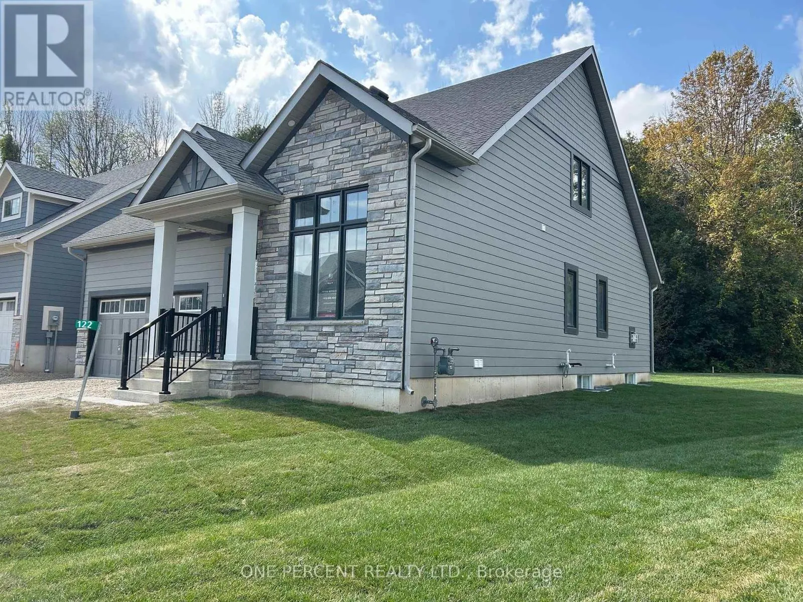 122 BEACON DRIVE