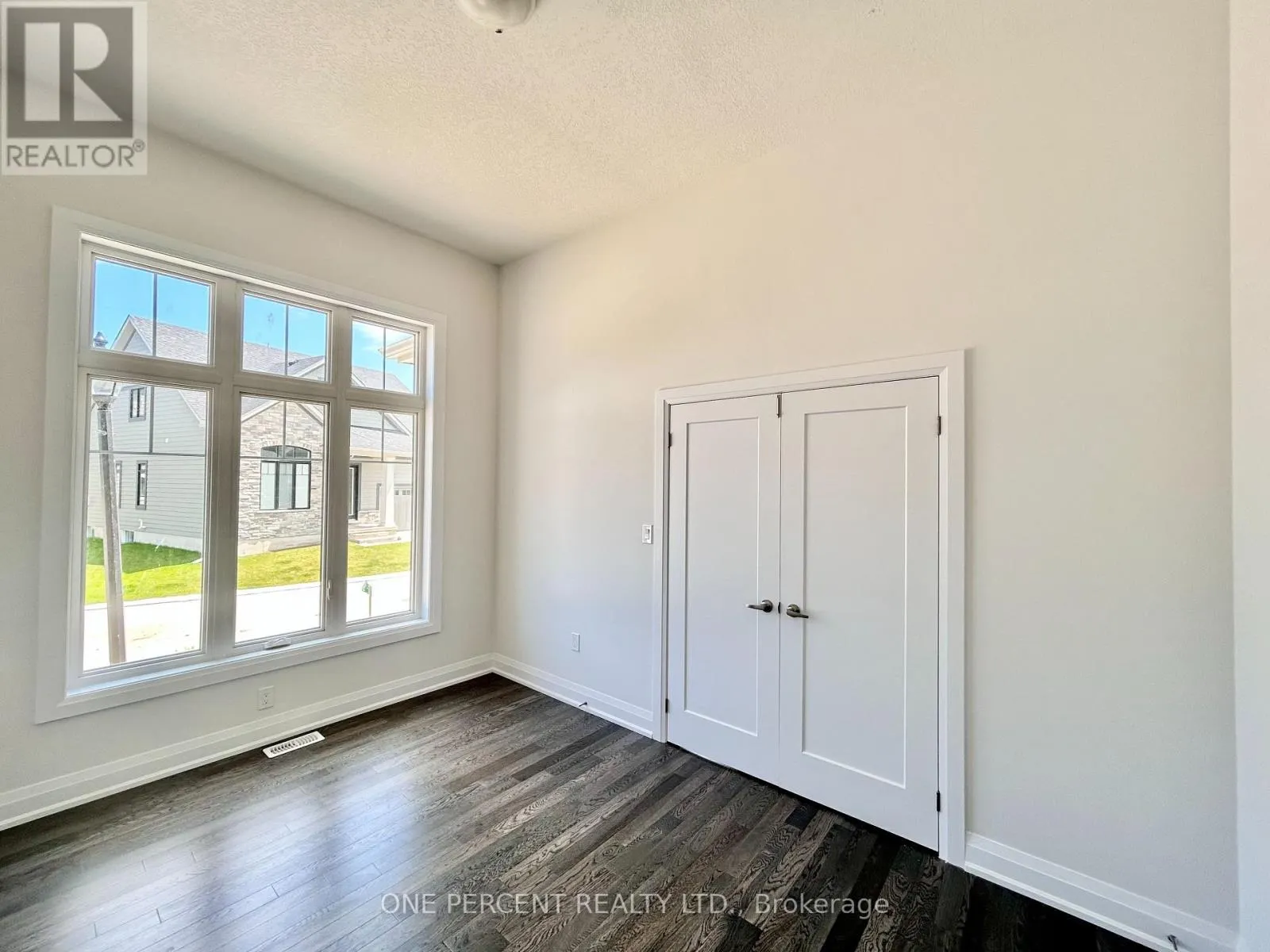 122 BEACON DRIVE