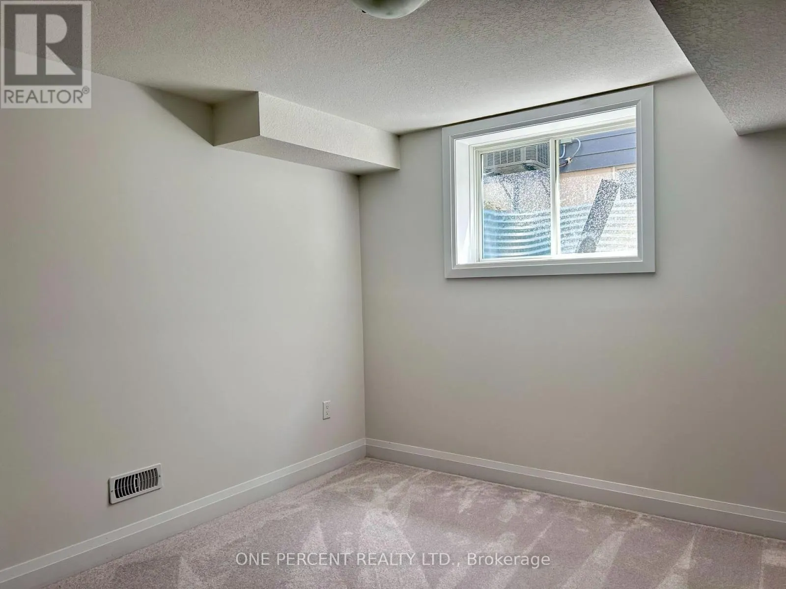 122 BEACON DRIVE