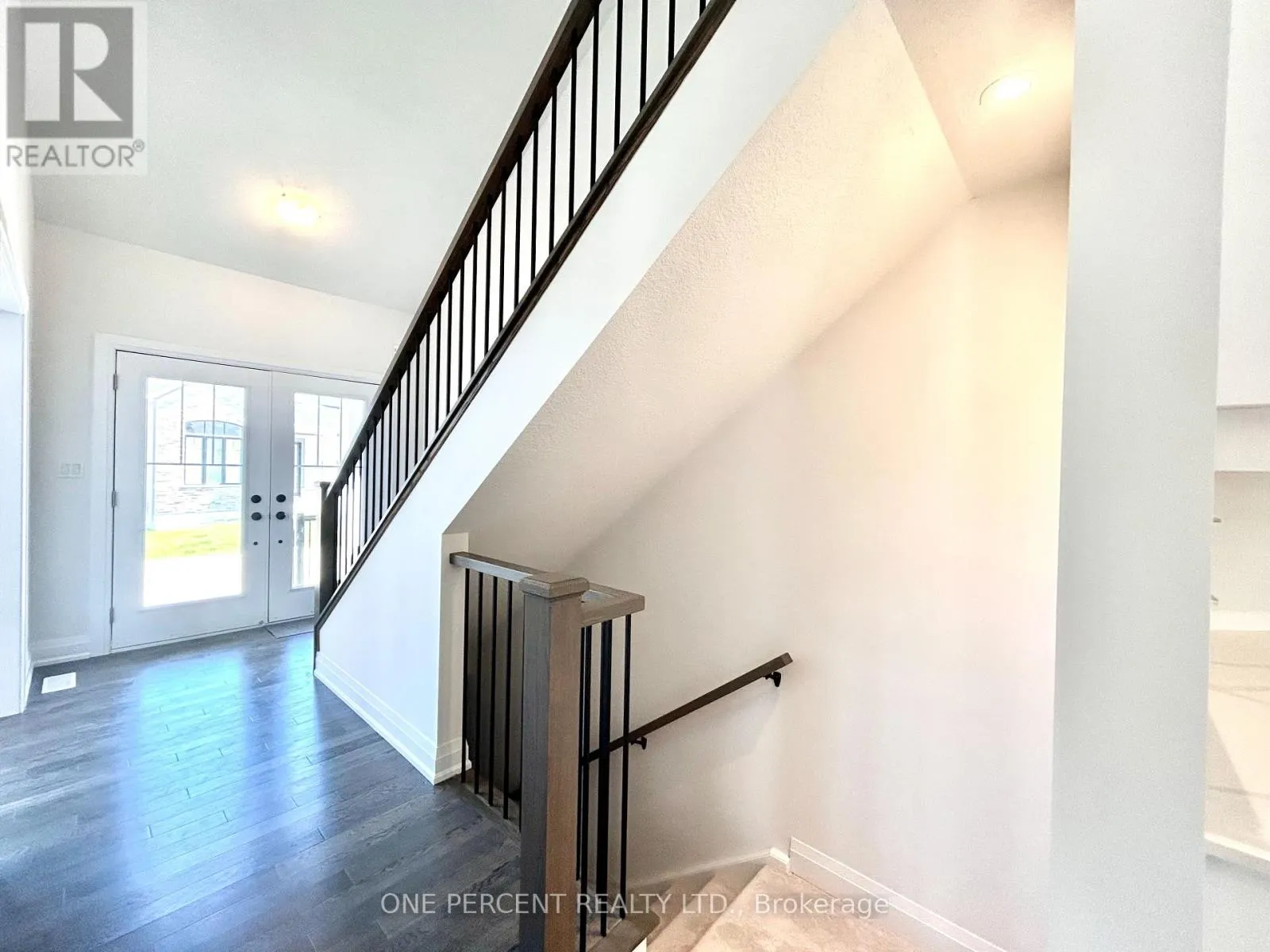 122 BEACON DRIVE
