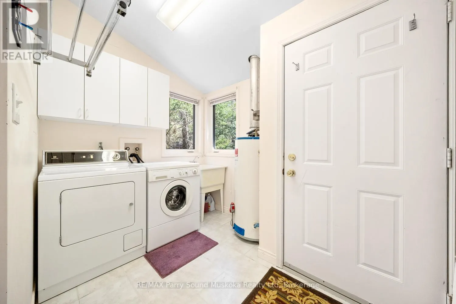 25 DANCY LANE
