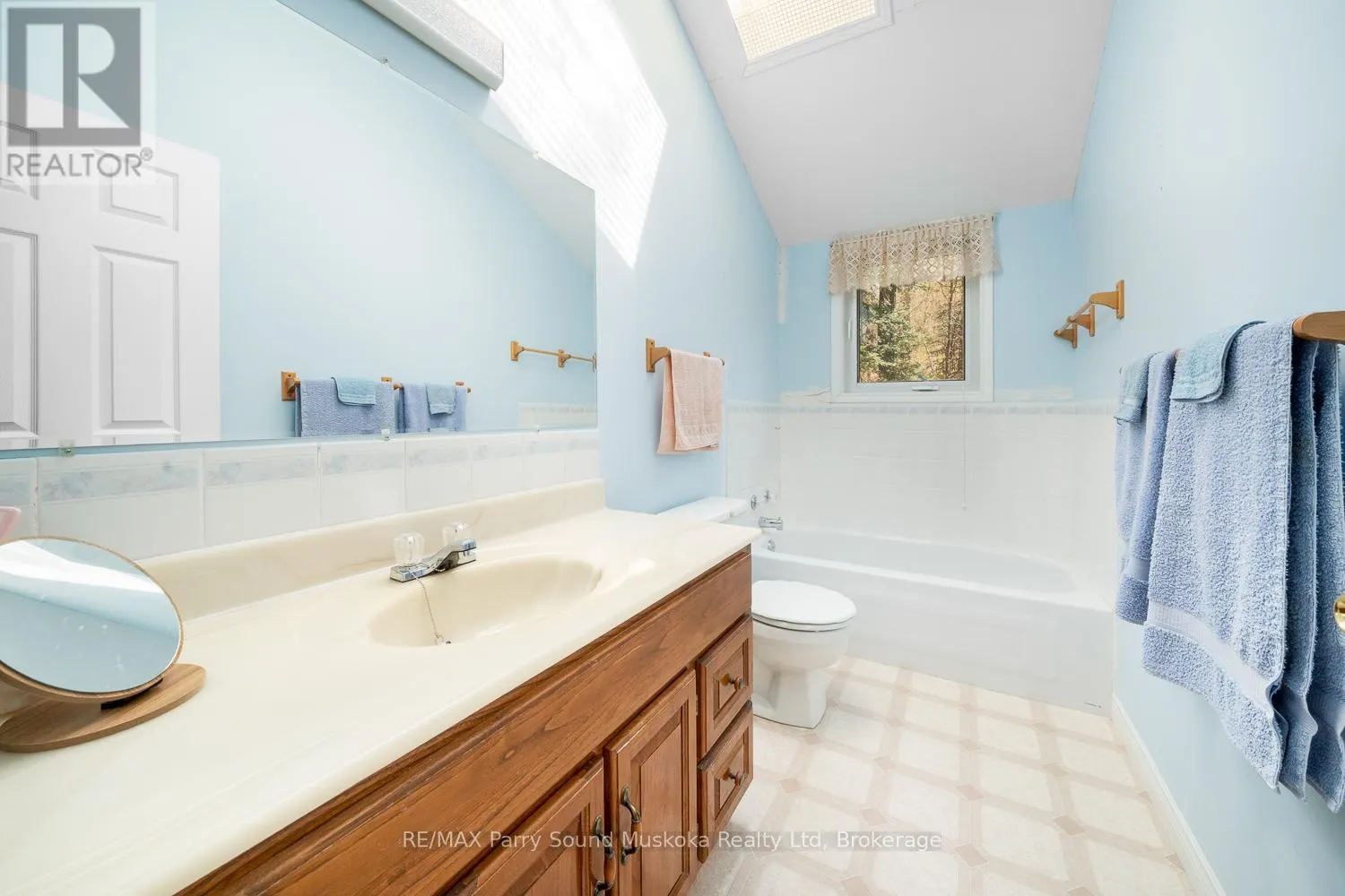 25 DANCY LANE