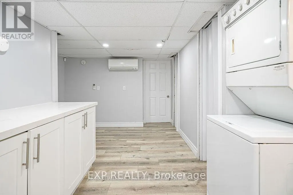 28 GALE CRESCENT