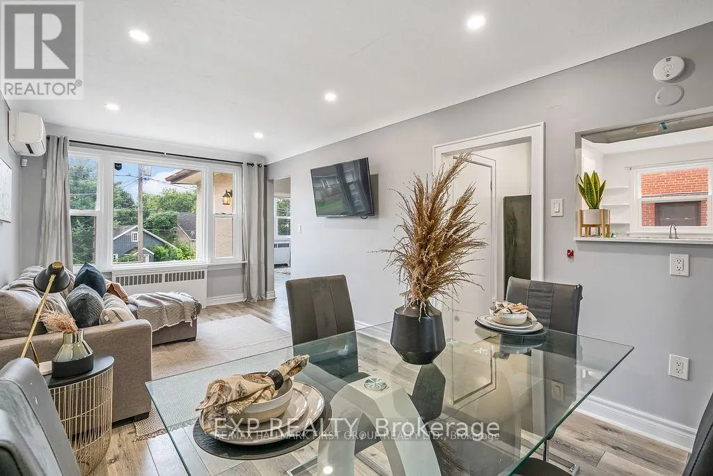 28 GALE CRESCENT