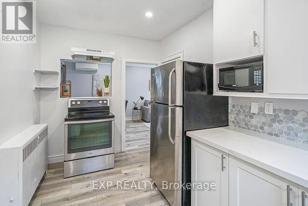 28 GALE CRESCENT