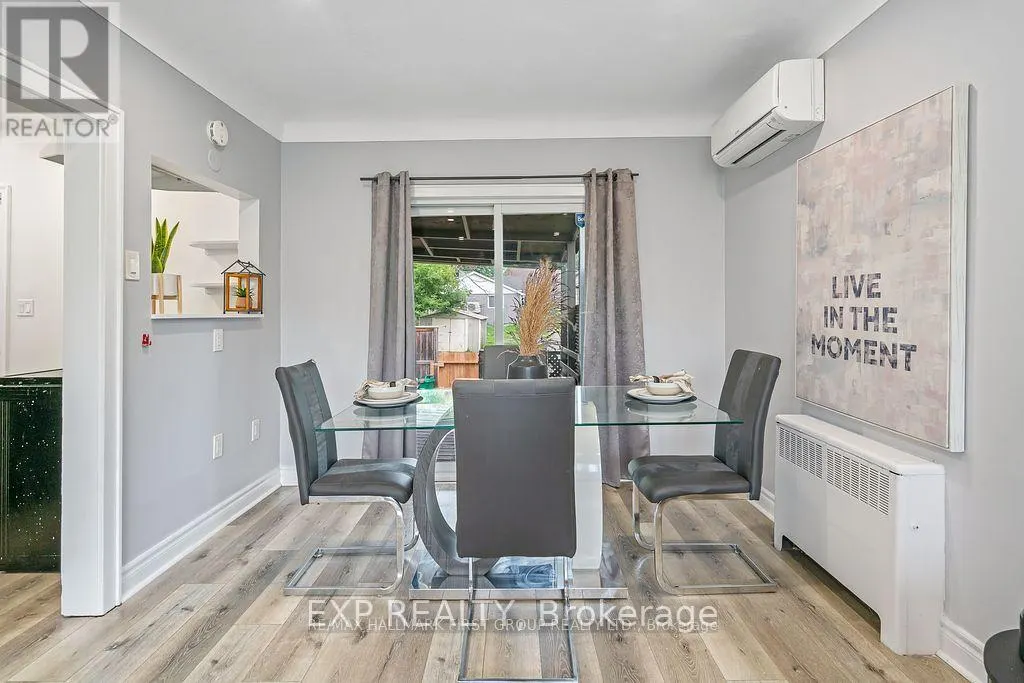 28 GALE CRESCENT
