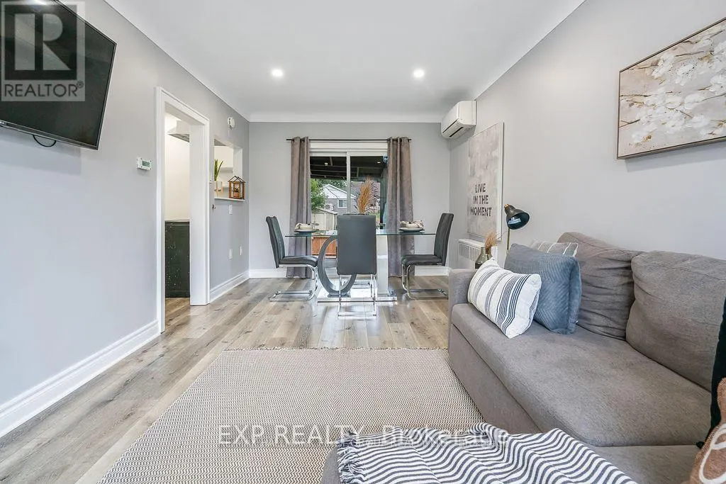 28 GALE CRESCENT